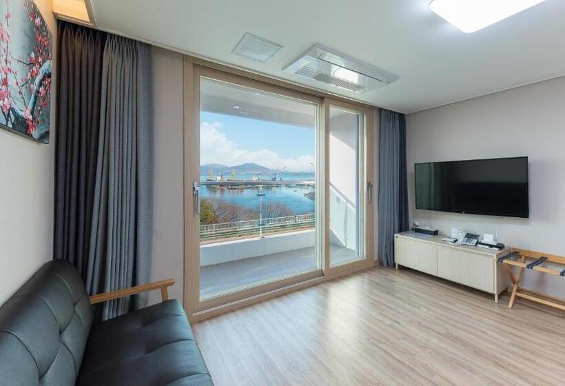 Люкс Deluxe Вид на Море, The Hotel Soo