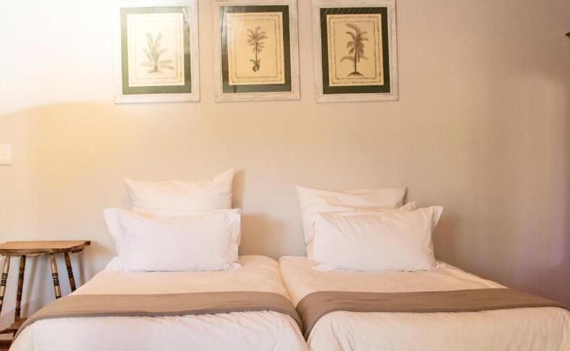 Семейный Номер, Beaufort Manor Country Lodge