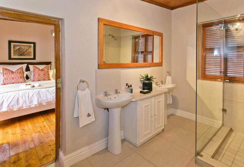Номер Стандарт, Beaufort Manor Country Lodge