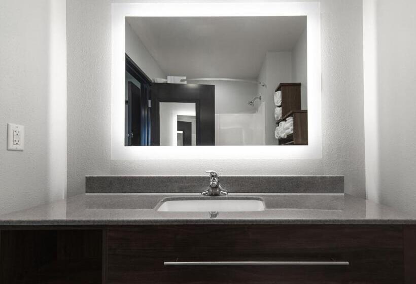 Четырехместный Номер Стандарт, My Place Hotel Grand Rapids Mn