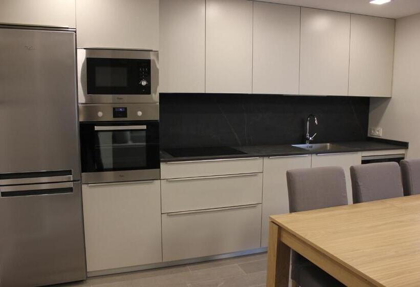 Апартаменты 3 Спальни, Apartamento Sanguesa