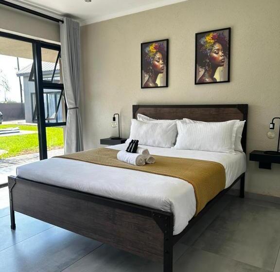 스탠다드 룸 풀장 전망, Suumthing Private Guesthouse