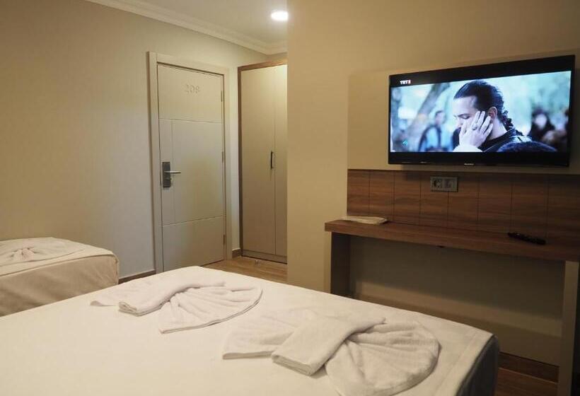 Номер Deluxe, Zeni̇a Otel