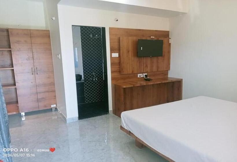Вилла 3 Спальни, Strawberry Land Resort