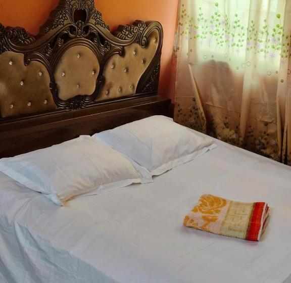 اتاق خانوادگی, Short Time Stay
