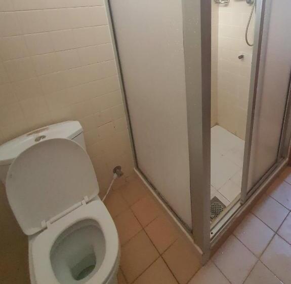 Трехместный Номер Стандарт с Балконом, Bellevue Retreat
