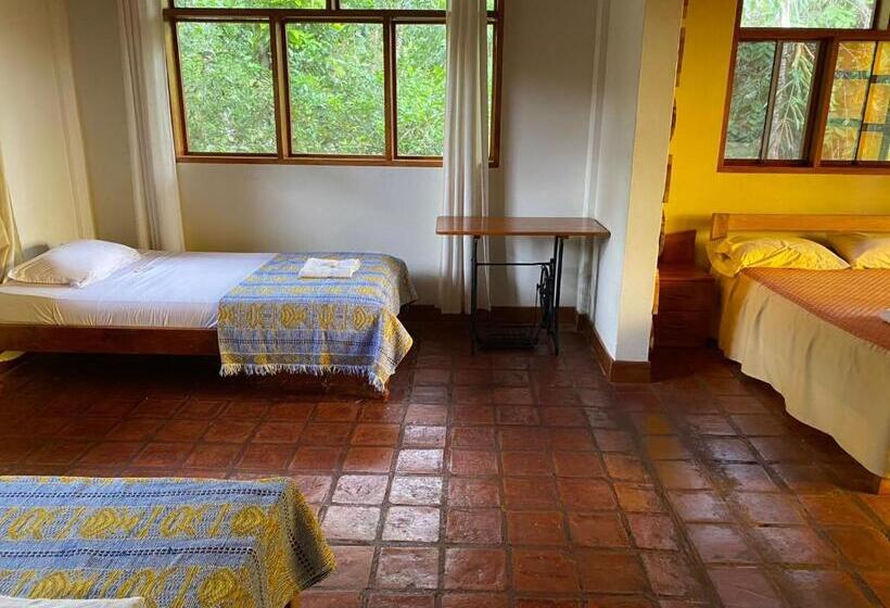 스탠다드 트리플 룸, Casa Hospedaje Sangapilla