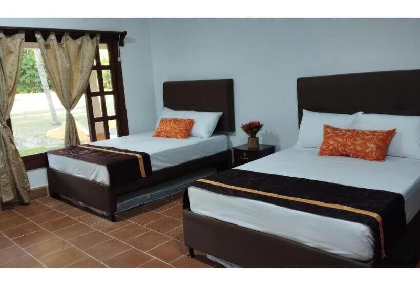Семейный Номер, Hacienda Con Piscina Privada/aire Acondicionado/jacuzzi