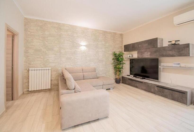 اتاق استاندارد, Color House