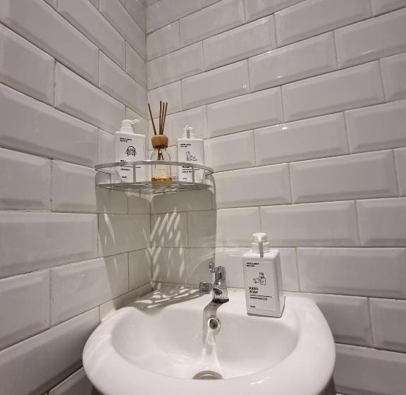 Номер Стандарт Индивидуальный, Oyo Life 93387 Sunarmi House