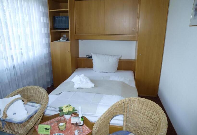 Номер Стандарт Индивидуальный, Ferienhotel Schwarzwälder Hof