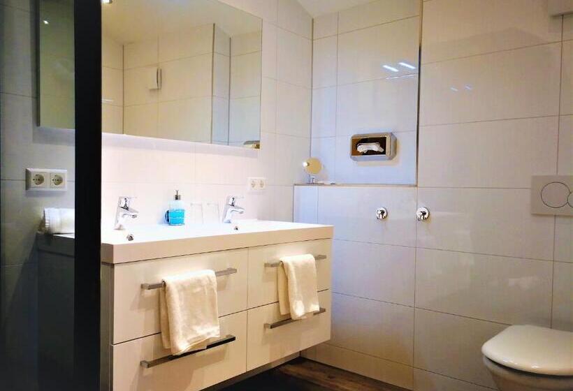 Студио Стандарт Кровать Кинг, Ferienhotel Schwarzwälder Hof