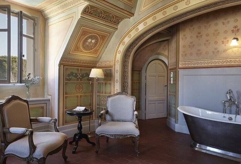 Номер Стандарт, Château St Pierre De Serjac