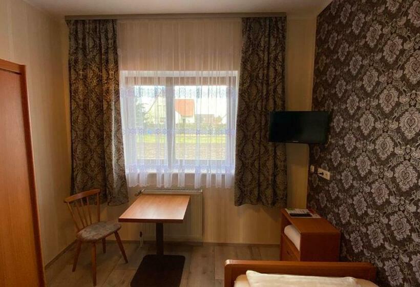 经典单人间, Schröder S Motel