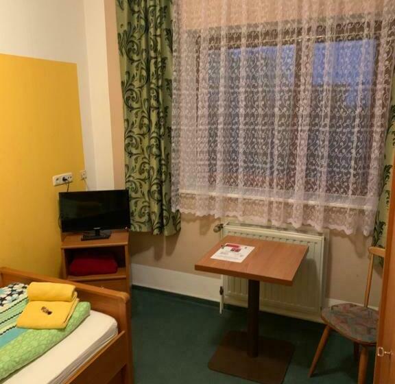 经典单人间, Schröder S Motel