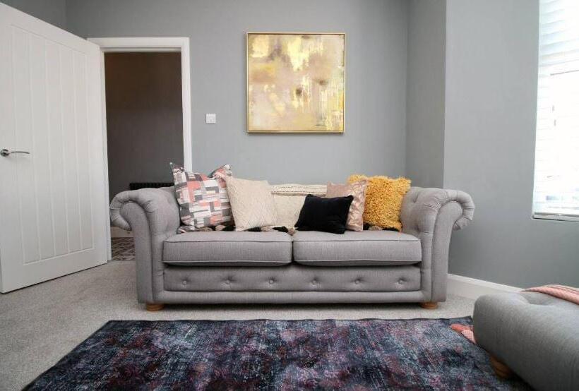 خانه 1 خوابه, Wyndham Road 3br Lin Pontcanna