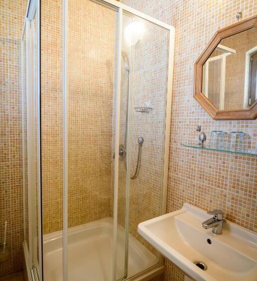 Номер Стандарт, Tekergő Motel és étterem