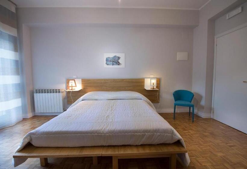 Suíte Júnior com Sacada, Ciauru Design B&b
