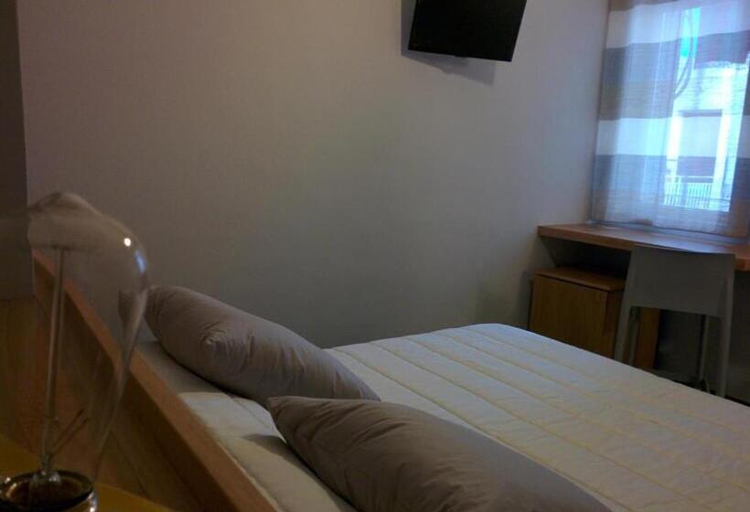 Quarto Economy, Ciauru Design B&b