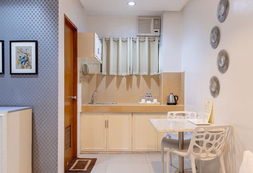 Номер Superior, Baymont Suites & Residences