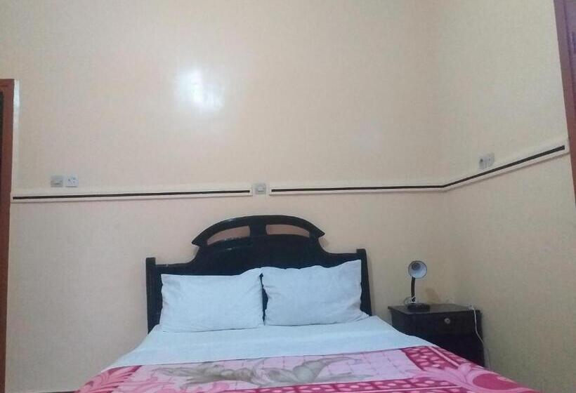 Chambre Standard Individuelle, Kasbah Hotel Camping Jurassique