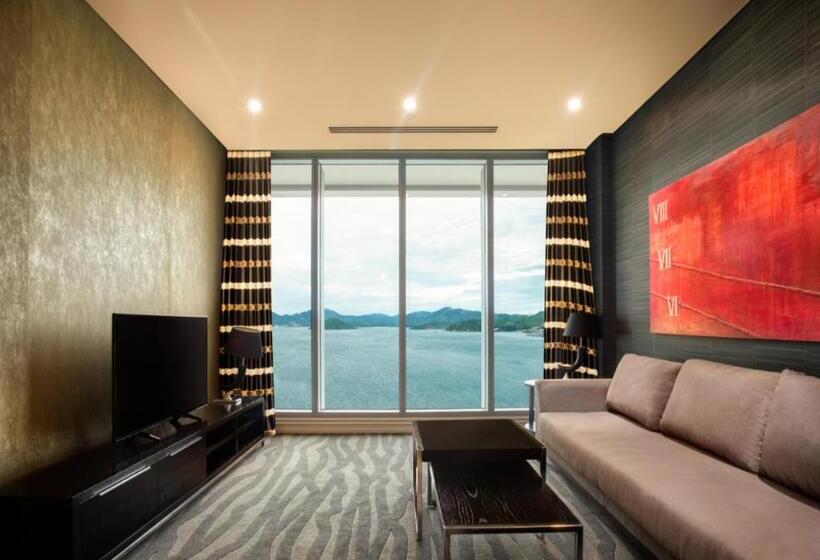 스위트, Grand Papua Hotel, A Member Of Radisson Individuals
