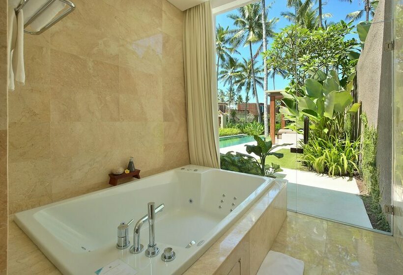ویلای لوکس 1 خوابه, Candi Beach Villas