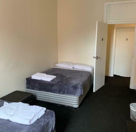Номер Стандарт Совместная Ванная, National Hotel Toowoomba