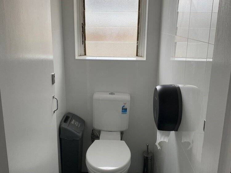 Номер Стандарт, National Hotel Toowoomba