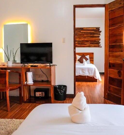 家庭间, Ananda Resort
