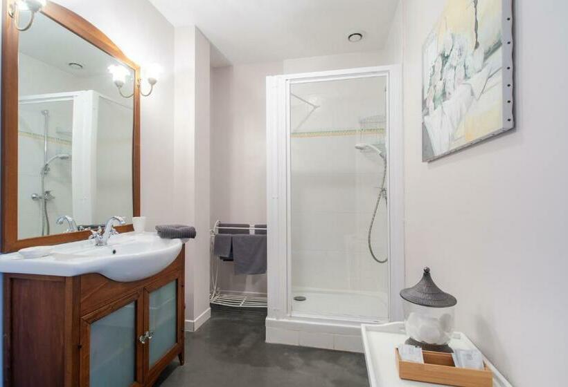 Номер Стандарт, L'heure Bleue Gîtes Et Chambres D'hôtes