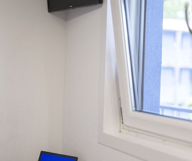 Quarto standard, Eklo Hotels Le Mans