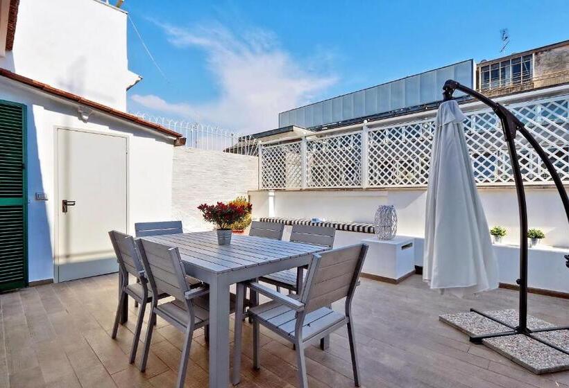 آپارتمان 2 خوابه با تراس, Monti Apartments   My Extra Home