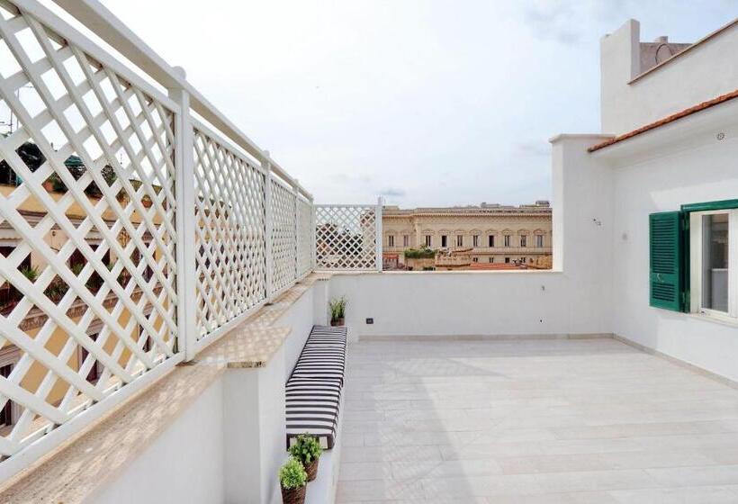 آپارتمان 2 خوابه با تراس, Monti Apartments   My Extra Home