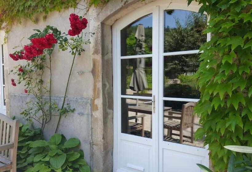 سوئیت جونیور با تراس, Moulin Renaudiots   Maison D Hôtes