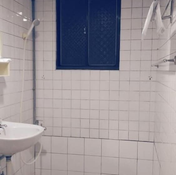 اتاق استاندارد چهار تخته, Chia Rong Hostel