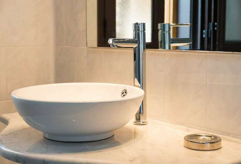 Трехместный Номер Deluxe, Villa Costes