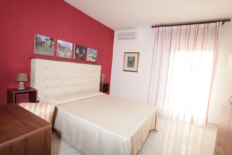 장애인을 위한 스탠다드 룸, Holiday Inn Express & Suites   Rapid City   Rushmore South, An Ihg