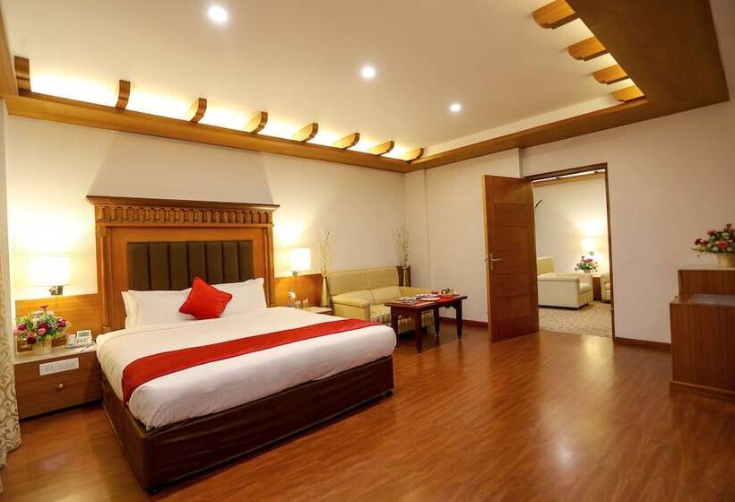 Номер Стандарт, Sivaraj Inn Salem