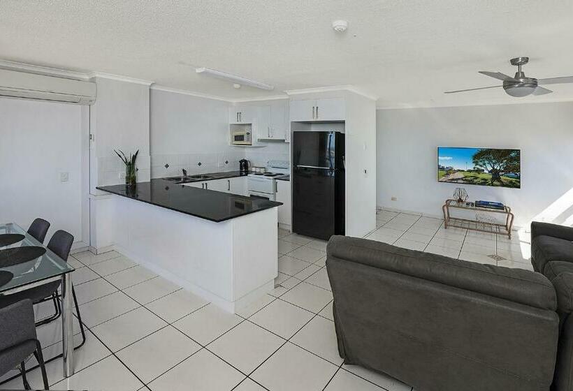 Апартаменты 2 Спальни, Palmerston Tower On Southport Broadwater