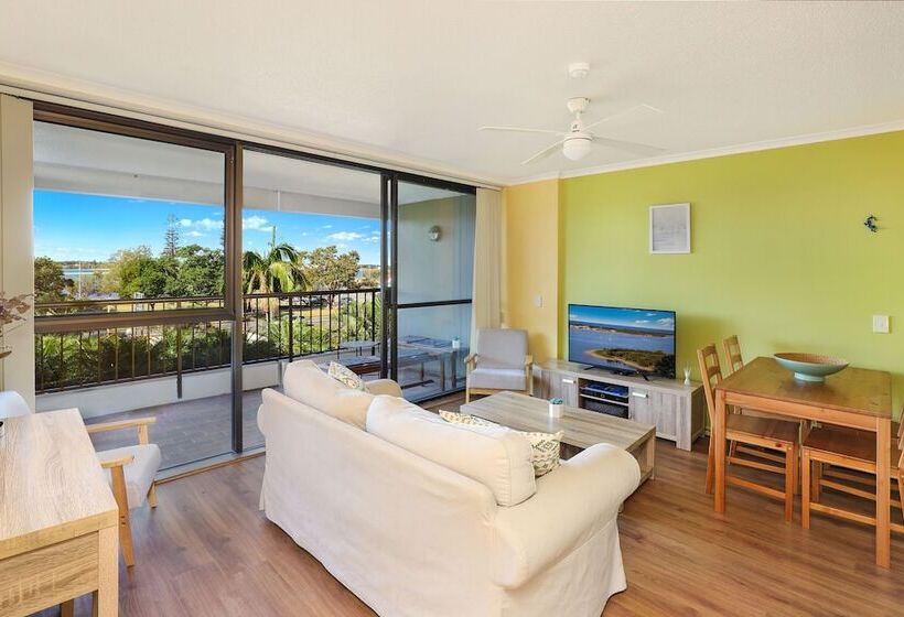 Апартаменты 2 Спальни, Palmerston Tower On Southport Broadwater