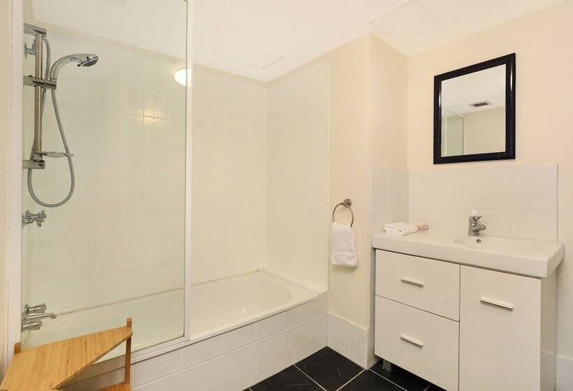 Апартаменты 2 Спальни, Palmerston Tower On Southport Broadwater
