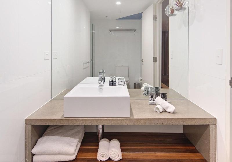 デラックススイート, Zara Tower – Luxury Suites And Apartments