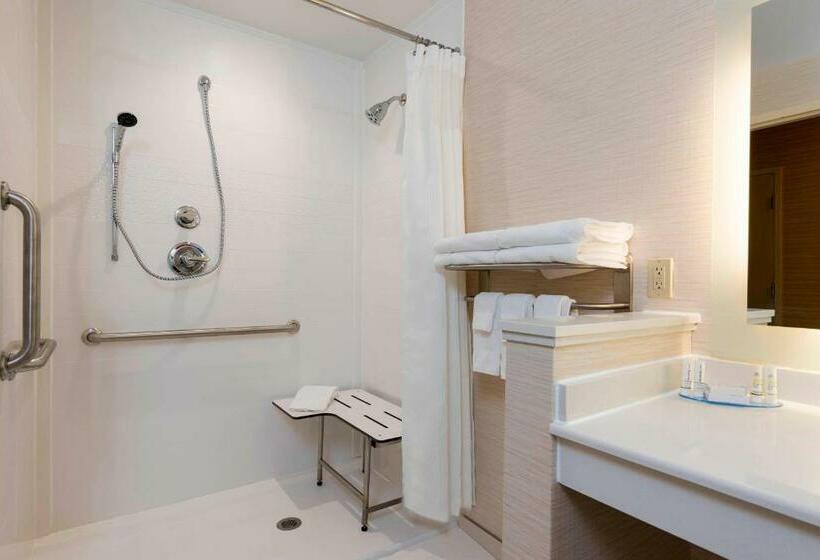 Стандартный Номер Кровать Кинг, Fairfield Inn & Suites By Marriott Medina