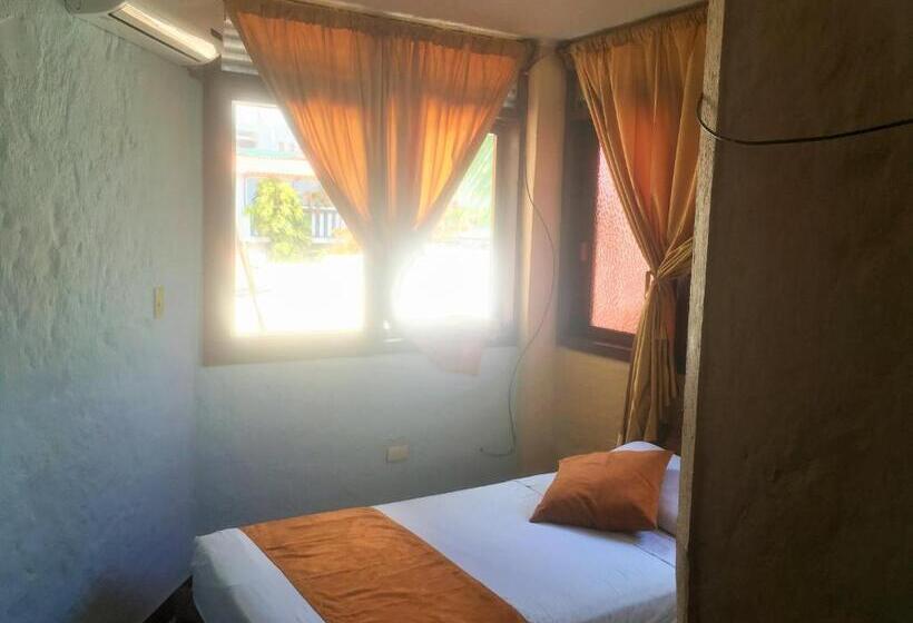 Chambre Triple Confort, Hostal Estrella De Mar