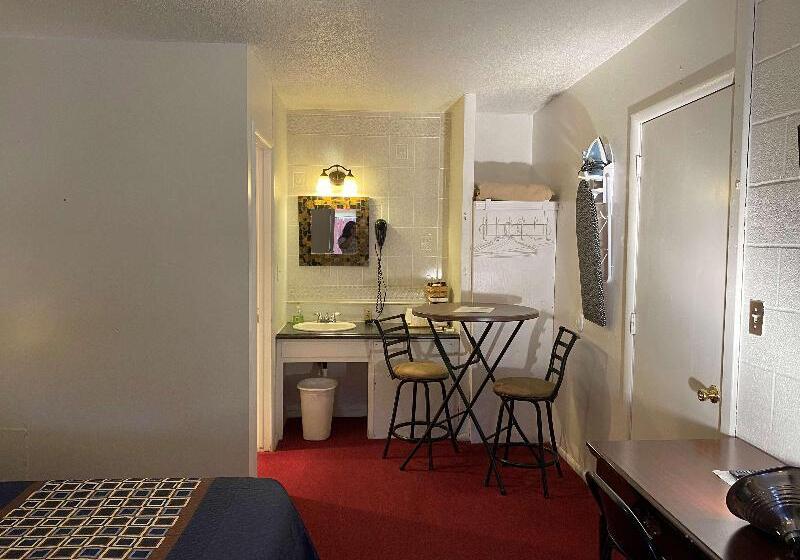 Стандартный Номер Кровать Кинг, Knights Inn Fairview