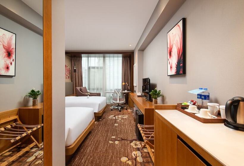 Номер Стандарт, Hilton Garden Inn Guiyang Yunyan