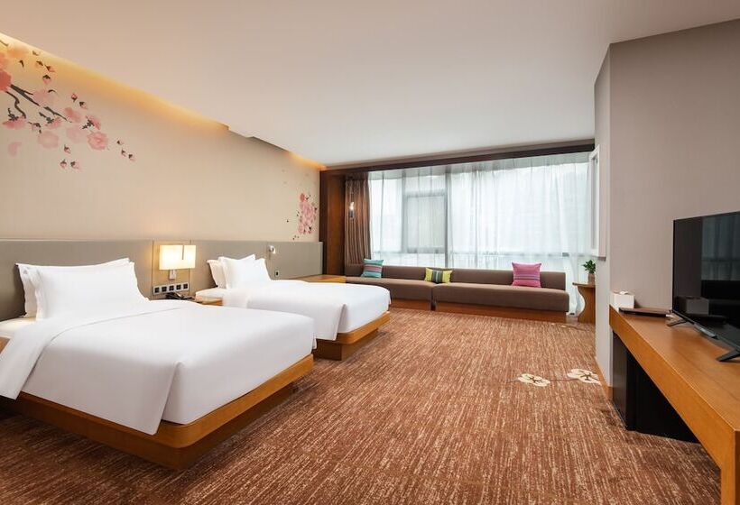 Номер Deluxe, Hilton Garden Inn Guiyang Yunyan