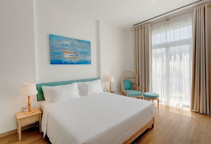 سوییت با چشم‌انداز استخر, Risemount Premier Resort Danang