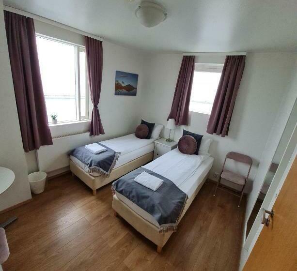 اتاق استاندارد با سرویس بهداشتی مشترک, Hofn Guesthouse